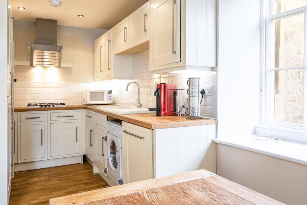Stunning 2 Bedroom Apartment In Converted Chapel Bath Exterior photo