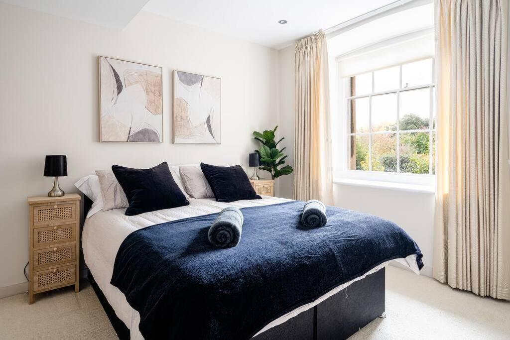 Stunning 2 Bedroom Apartment In Converted Chapel Bath Exterior photo